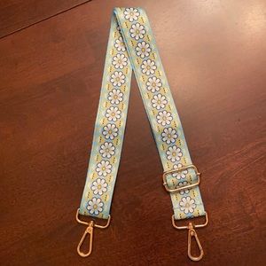 Daisy Lane Guitar Purse Strap
